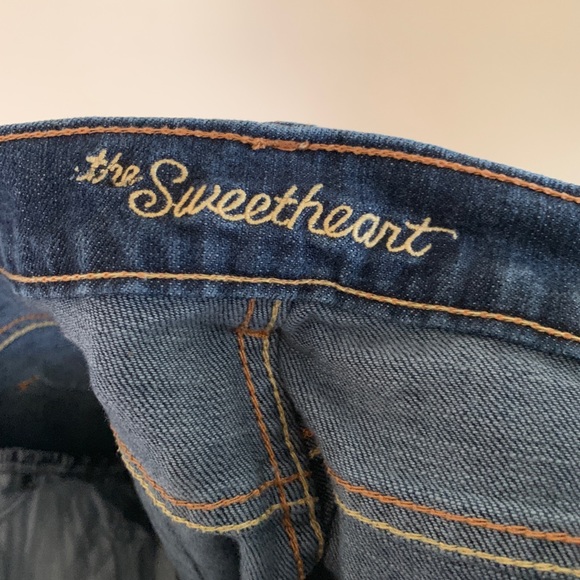 Old Navy the sweetheart jeans - Picture 4 of 5